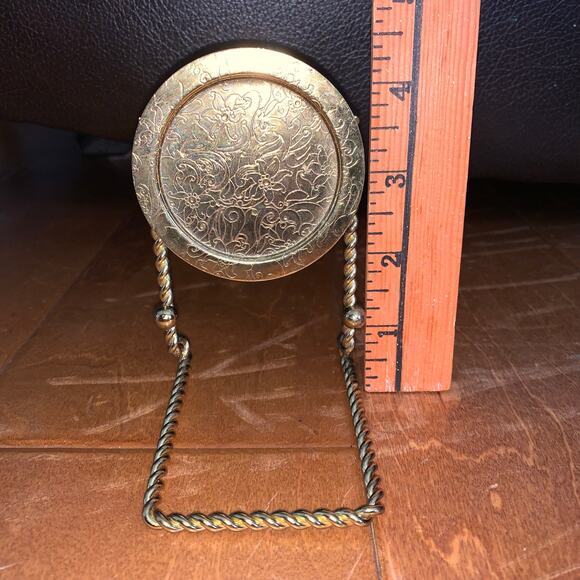 Tea Cup & and Saucer Stand Display Brass Etched Base Teacup - Picture 9 of 10